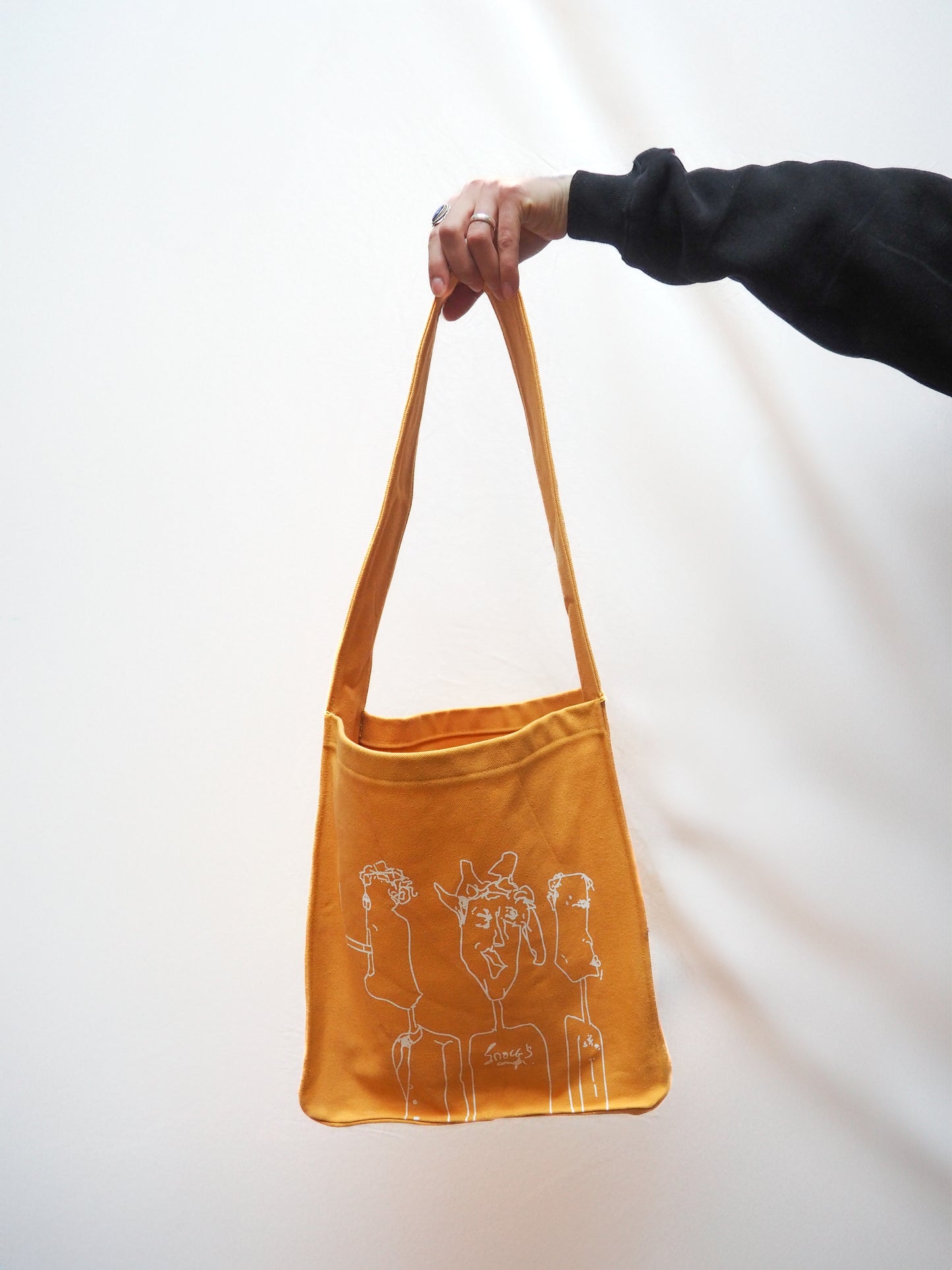 Sac bandoulière jaune moutarde "l'Art de créer"